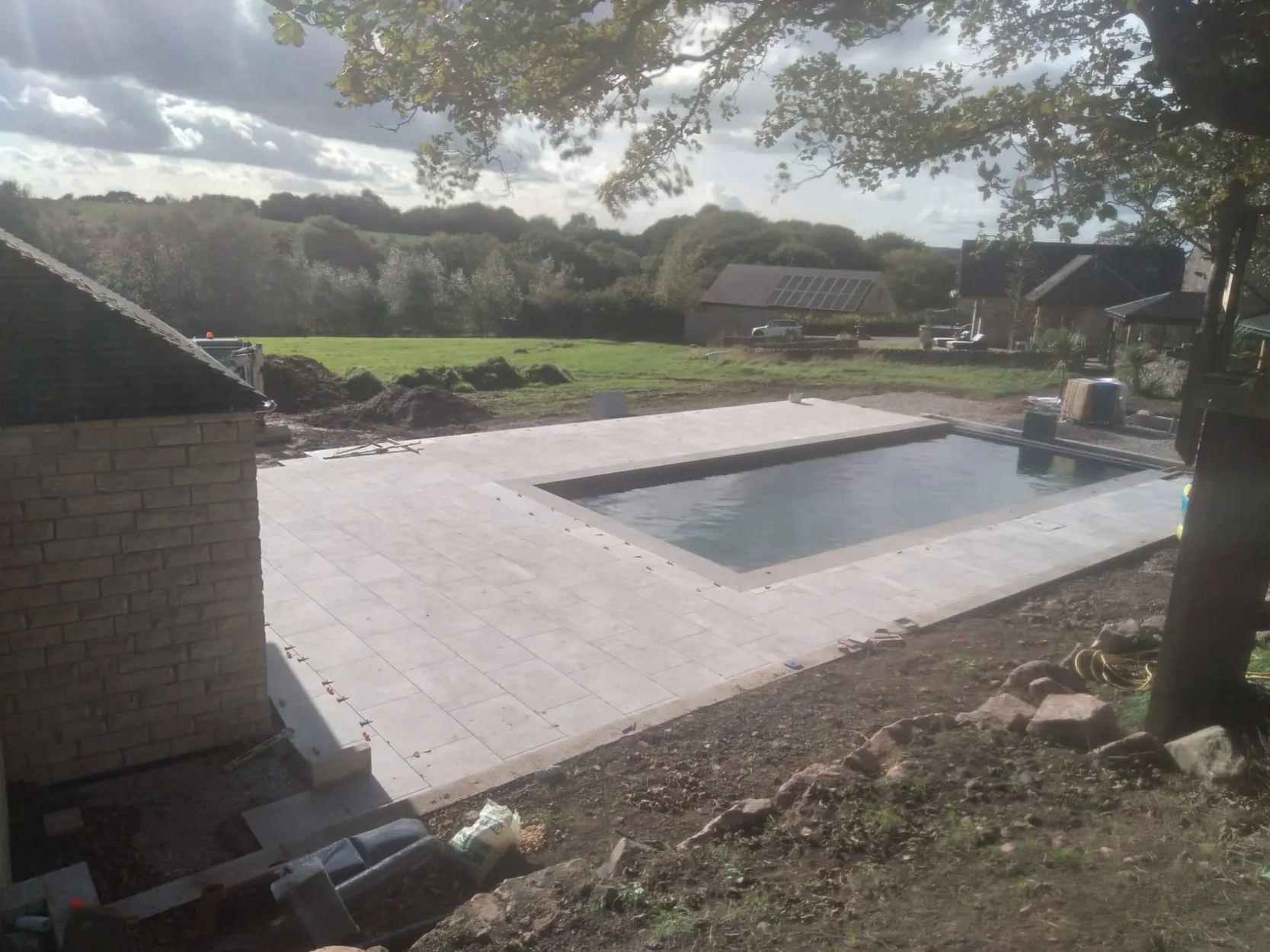 Patios & Landscaping project photograph 3