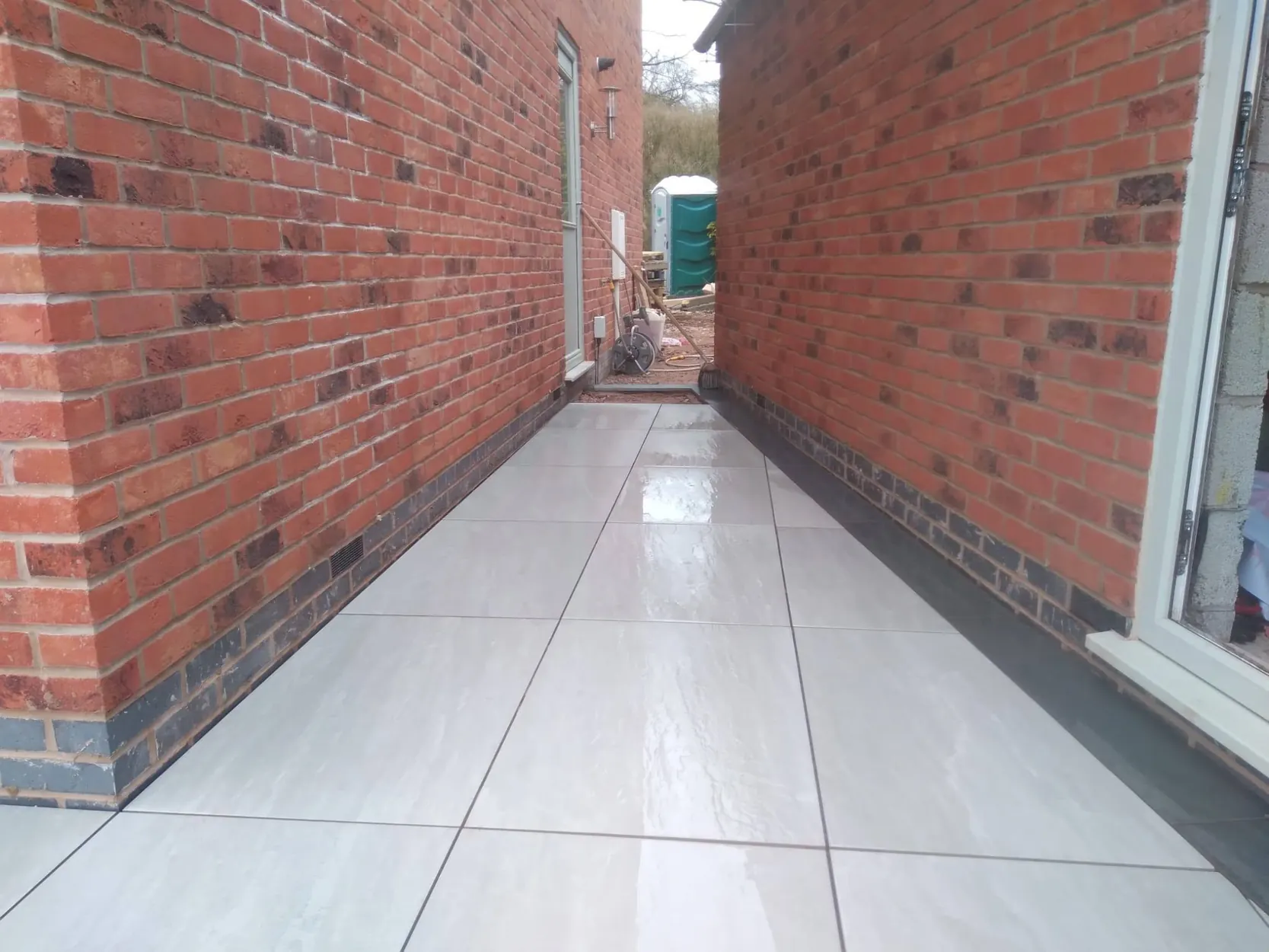 Patios & Landscaping project photograph 4