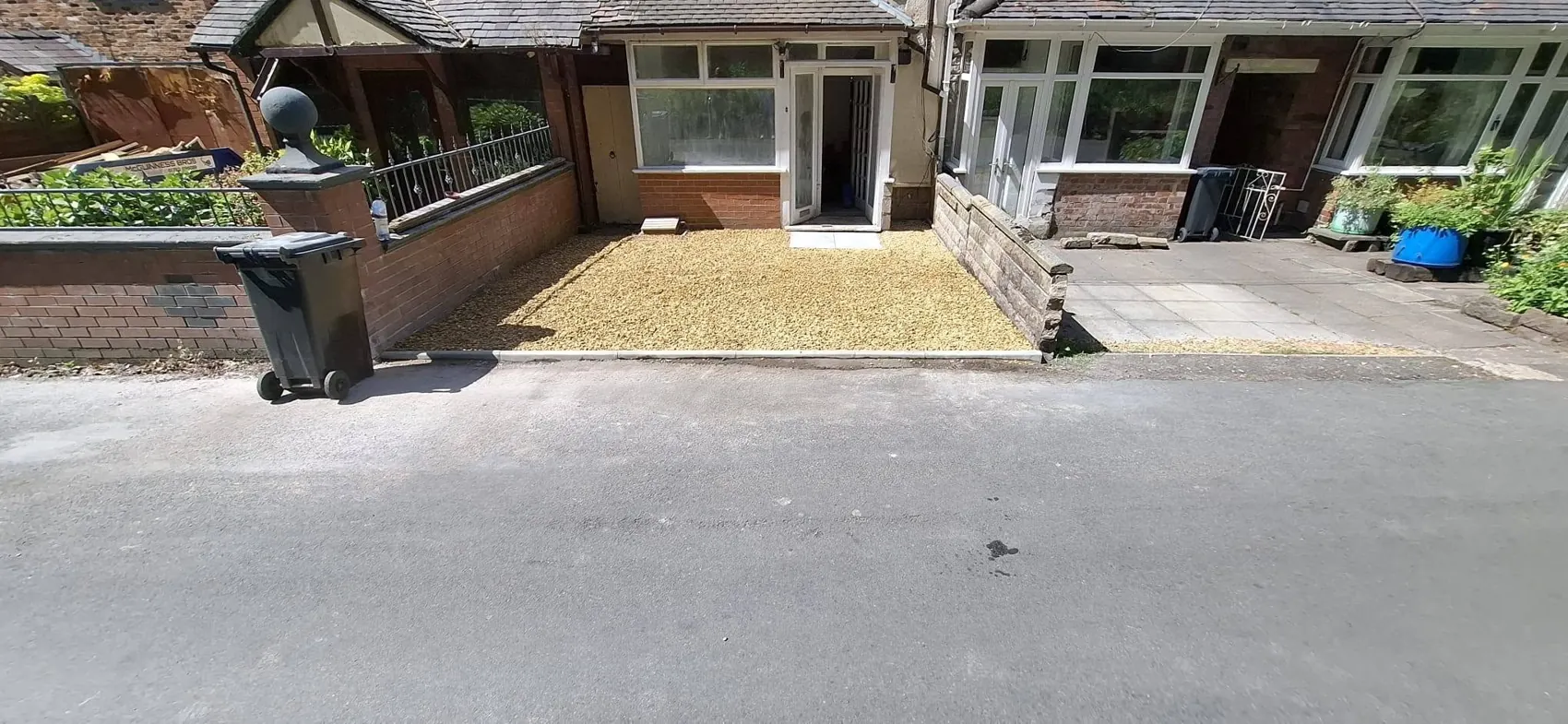 Before: overgrown front garden and planting